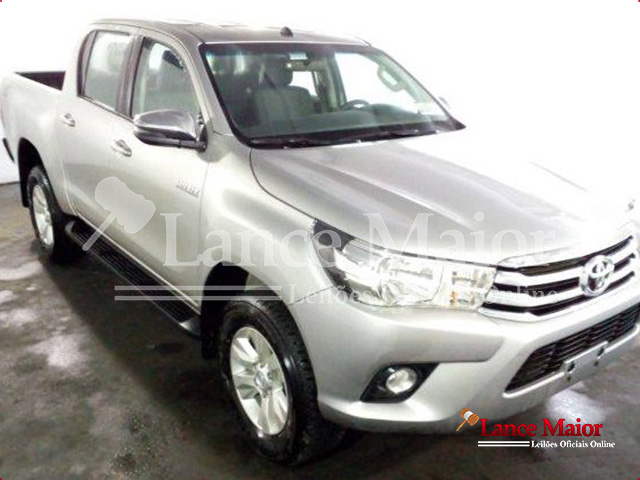 LOTE 036 - TOYOTA HILUX 2.8 TDI SRV CD DIESEL 17/18