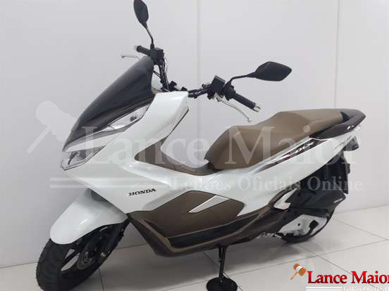 LOTE 012 - HONDA PCX DLX 2020