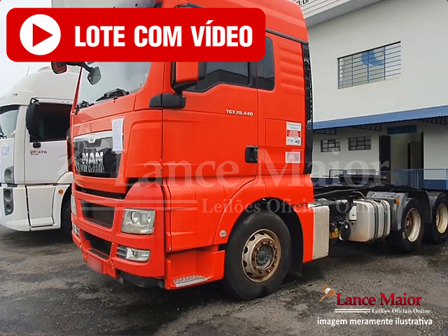 LOTE 004 - Man TGX 28440 6x2 T 2014