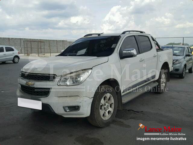 LOTE 014 - CHEVROLET S10 CABINE DUPLA LTZ 2.4 2013